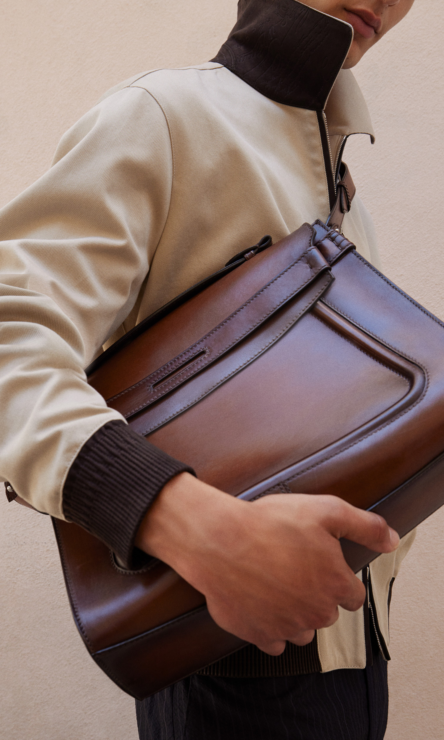 1678443978451840.jpg 2.jpg